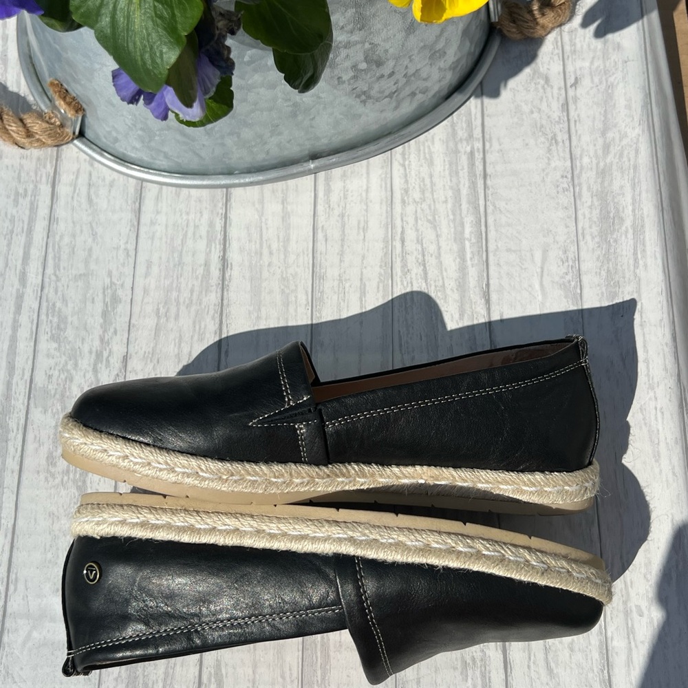 Black Leather Espadrille Slip-On Shoes - Women - Picture 11 of 14